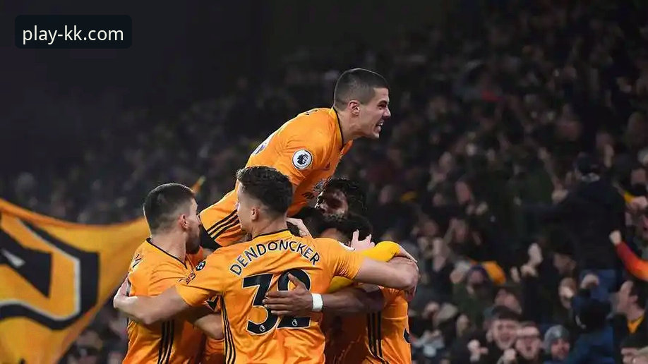 利物浦的稳定输出 vs 狼队的顽强抵抗：一场足总杯的战术缩影